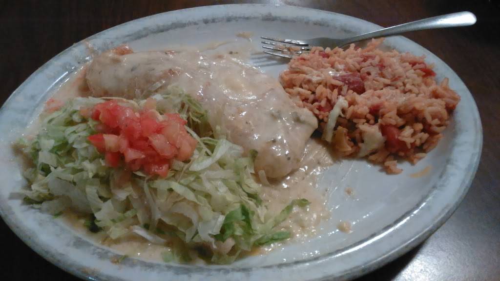 Lean-To Restaurant | restaurant | 513 Broadway St, South Fulton, TN 38257, USA | 7314791557 OR +1 731-479-1557