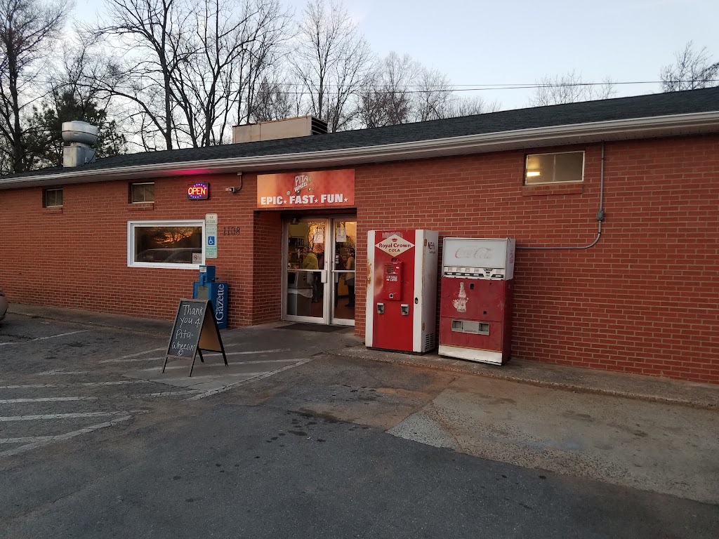 Cloninger Superette | restaurant | 1108 E Main St, Dallas, NC 28034, USA | 7049227031 OR +1 704-922-7031