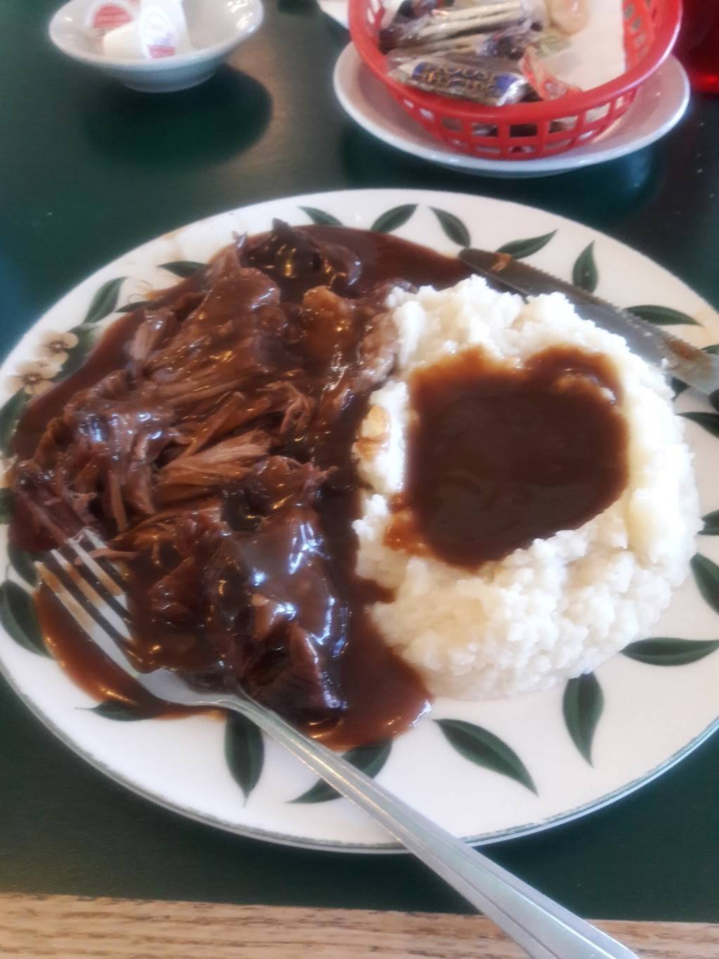 Green Apple Restaurant | restaurant | 7156 Cooley Lake Rd, Waterford Twp, MI 48327, USA | 2483669100 OR +1 248-366-9100