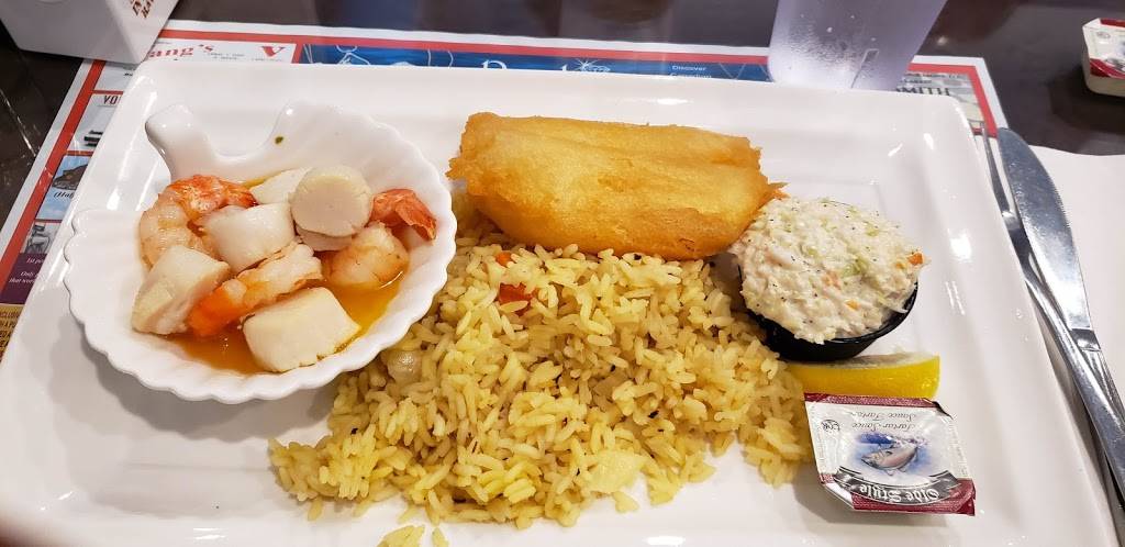 Just For The Halibut Taphouse & Grill | restaurant | 17 King St E, Bobcaygeon, ON K0M 1A0, Canada | 7057384545 OR +1 705-738-4545