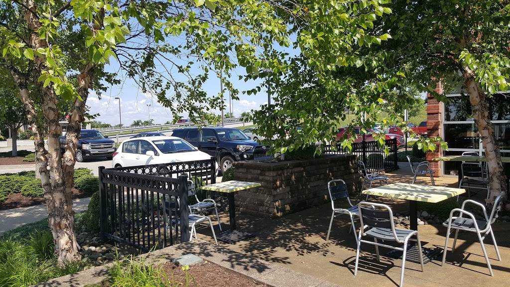 Eatn Park | restaurant | 80 Fort Henry Rd, Triadelphia, WV 26059, USA | 3045479500 OR +1 304-547-9500