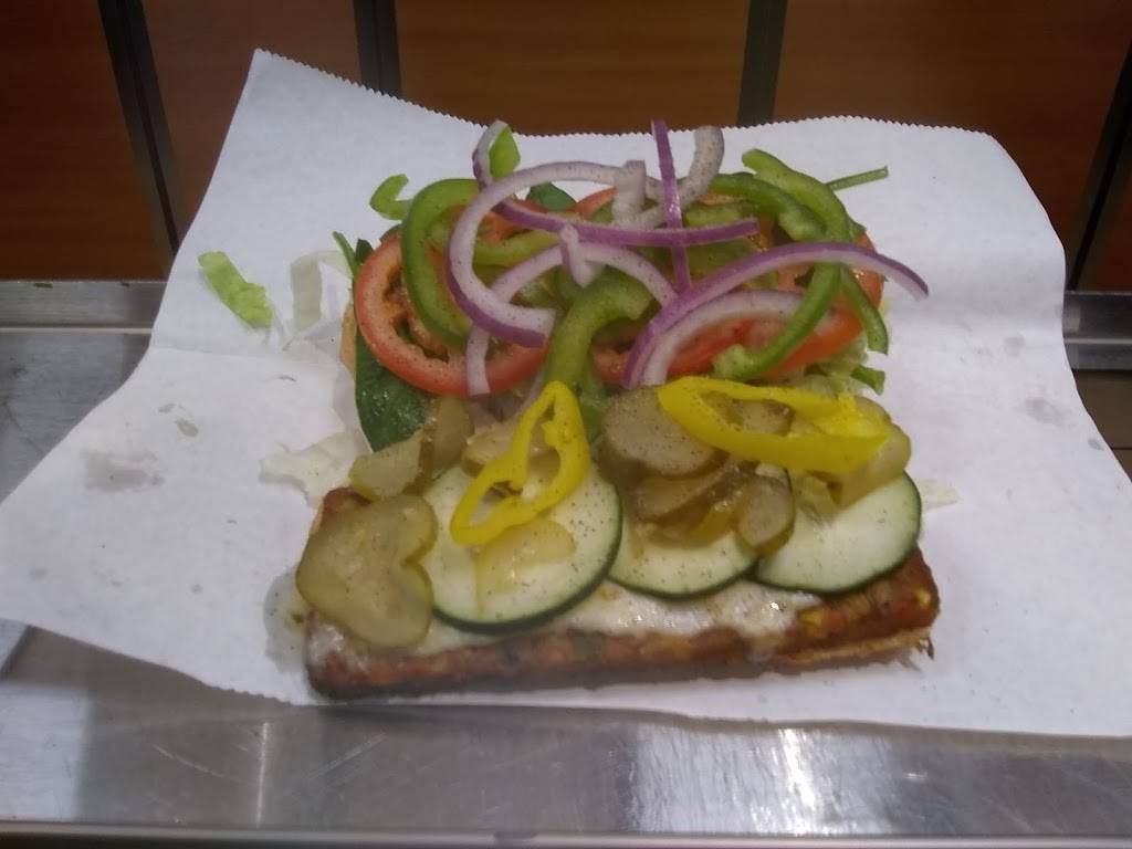 Subway | restaurant | 275 9th St I-J, San Bernardino, CA 92410, USA | 9093882999 OR +1 909-388-2999