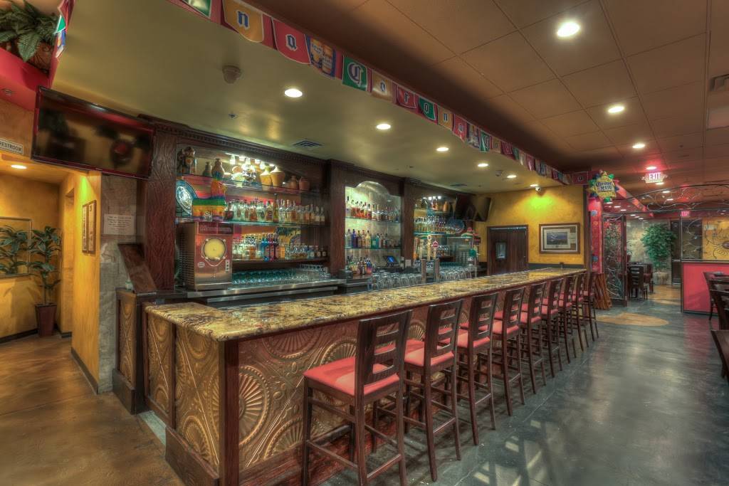 Viva Mercados Mexican Bar and Grill | restaurant | 9440 W Sahara Ave #165, Las Vegas, NV 89117, USA | 7024548482 OR +1 702-454-8482