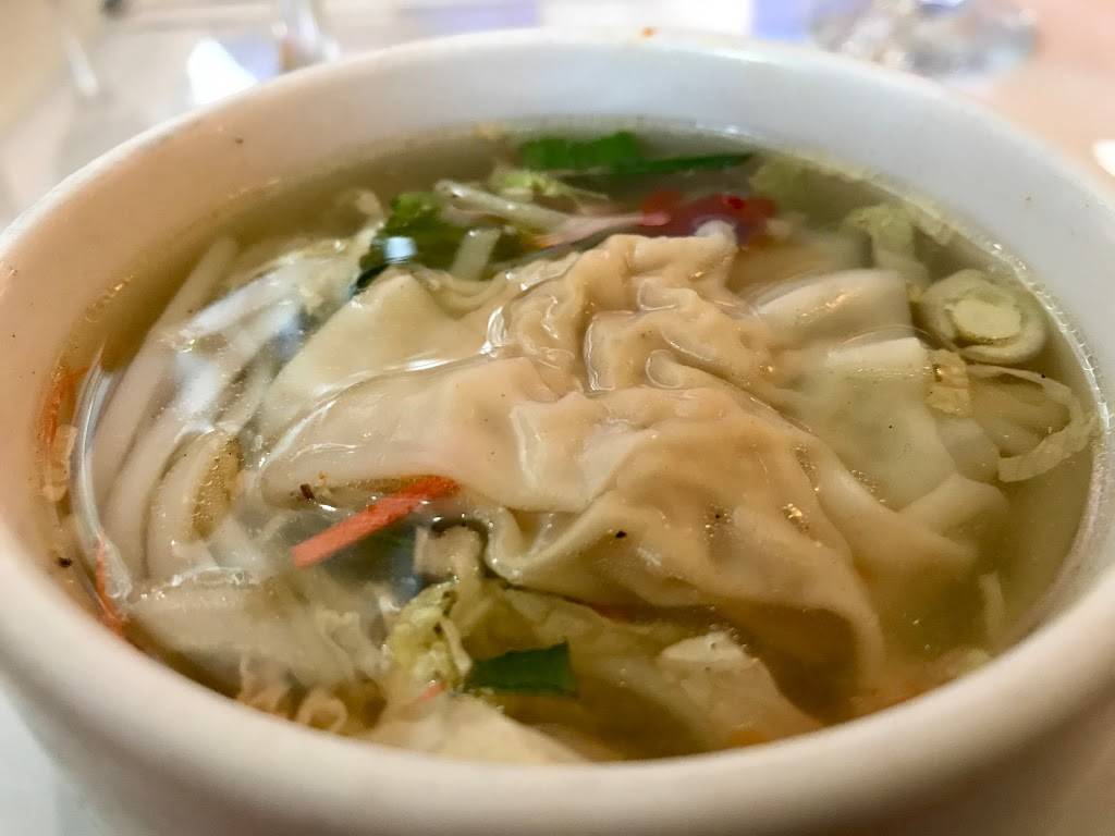 Restaurant Chez Mai Lai | restaurant | 1133 Boulevard Bastien, Québec, QC G2K 1E7, Canada | 4186215223 OR +1 418-621-5223