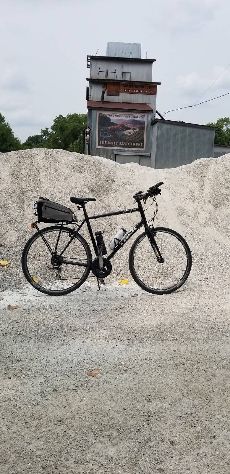 Treloar Bar & Grill | restaurant | 16698 Texas, Marthasville, MO 63357, USA | 6369324220 OR +1 636-932-4220