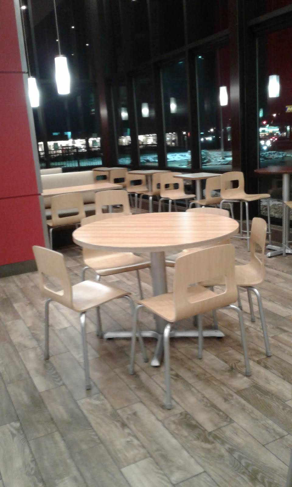 Wendys | restaurant | 4699 Everhard Rd NW, Canton, OH 44718, USA | 3304923722 OR +1 330-492-3722