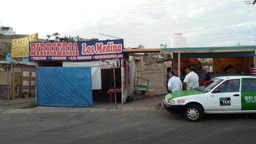 BIRRIERIA Los Medina | restaurant | Gral. Juan Vicario 307, Benito Juárez, 22706 Rosarito, B.C., Mexico | 016611110469 OR +52 661 111 0469