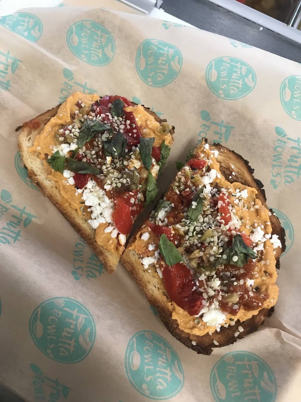 Frutta Bowls | restaurant | 262 E Beaver Ave, State College, PA 16801, USA | 8143088450 OR +1 814-308-8450