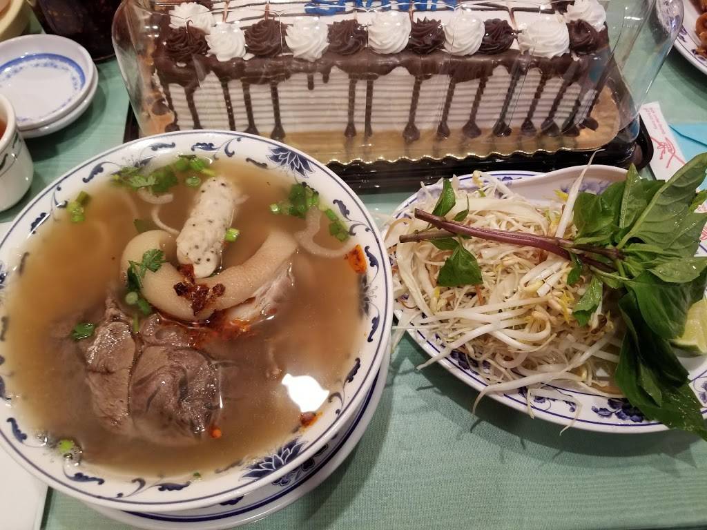 Phoenix Restaurant | restaurant | 14007 Hwy 99, Lynnwood, WA 98087, USA | 4257432591 OR +1 425-743-2591