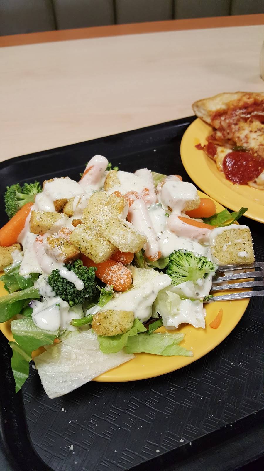 Cicis | restaurant | 1938 E SE Loop 323, Tyler, TX 75701, USA | 9035339494 OR +1 903-533-9494