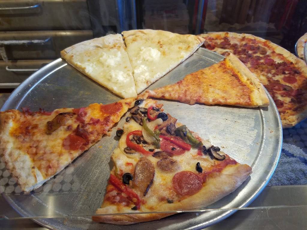 Isas Pizza | restaurant | 777 E Thunderbird Rd, Phoenix, AZ 85022, USA | 6029387492 OR +1 602-938-7492