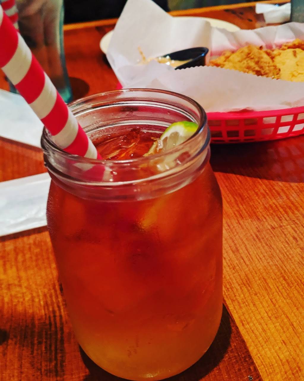 Mahonys Po-boys & Seafood - Uptown | restaurant | 3454 Magazine St, New Orleans, LA 70115, USA | 5048993374 OR +1 504-899-3374