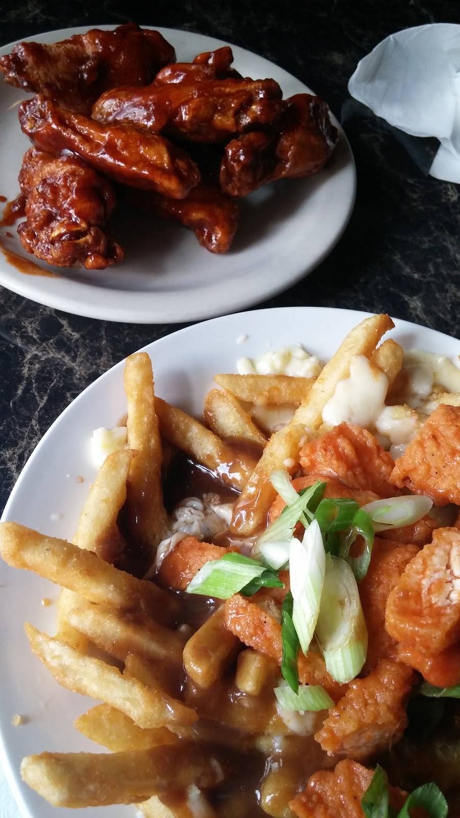 Whisky Johns Bar & Grill | restaurant | 843 King St W, Oshawa, ON L1J 2L4, Canada | 9055714533 OR +1 905-571-4533