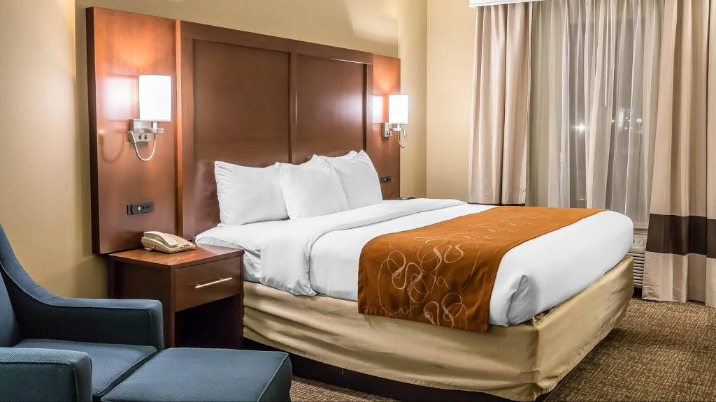 Comfort Suites Savannah North | restaurant | 115 Travelers Way, Port Wentworth, GA 31407, USA | 9129651445 OR +1 912-965-1445