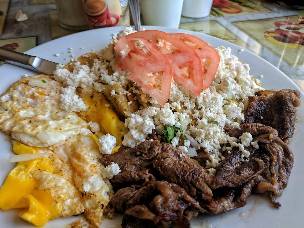 El Chilaquil | restaurant | 1140 N Chestnut Ave, Fresno, CA 93702, USA | 5592891458 OR +1 559-289-1458