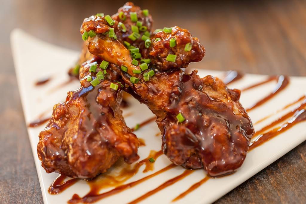 French Hound Brasserie | restaurant | 19286 Promenade Dr, Leesburg, VA 20176, USA | 5713331881 OR +1 571-333-1881