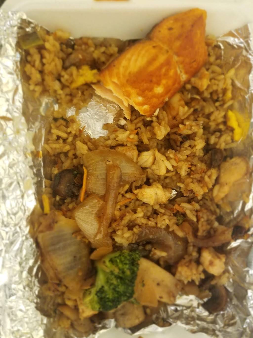 Yoshi Hibachi Grille East | restaurant | 19304 Kelly Rd, Harper Woods, MI 48225, USA | 3139248973 OR +1 313-924-8973