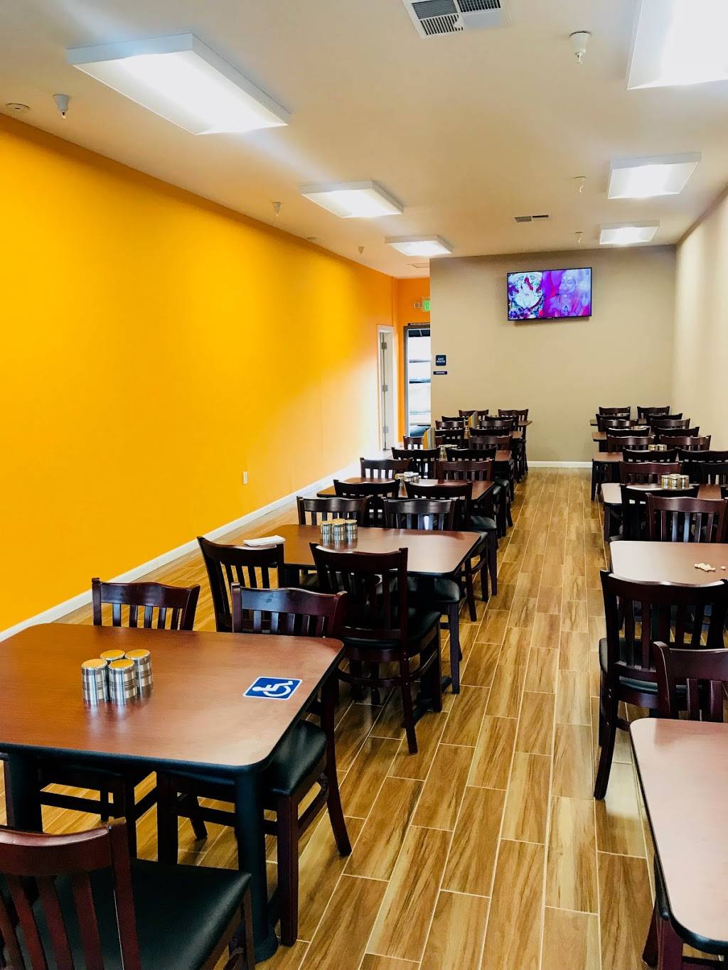 Radhe Chaat | restaurant | 934 E El Camino Real, Sunnyvale, CA 94087, USA | 4085429280 OR +1 408-542-9280