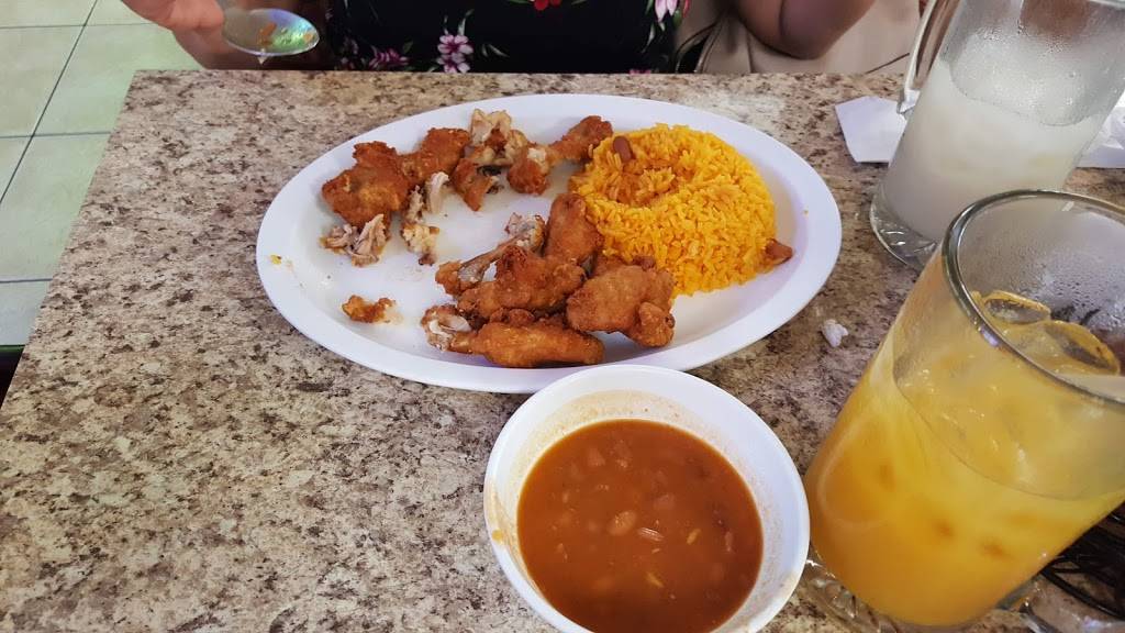 La Gran Parada Food Store | restaurant | 5266 Beach Blvd, Jacksonville, FL 32207, USA | 9043790463 OR +1 904-379-0463