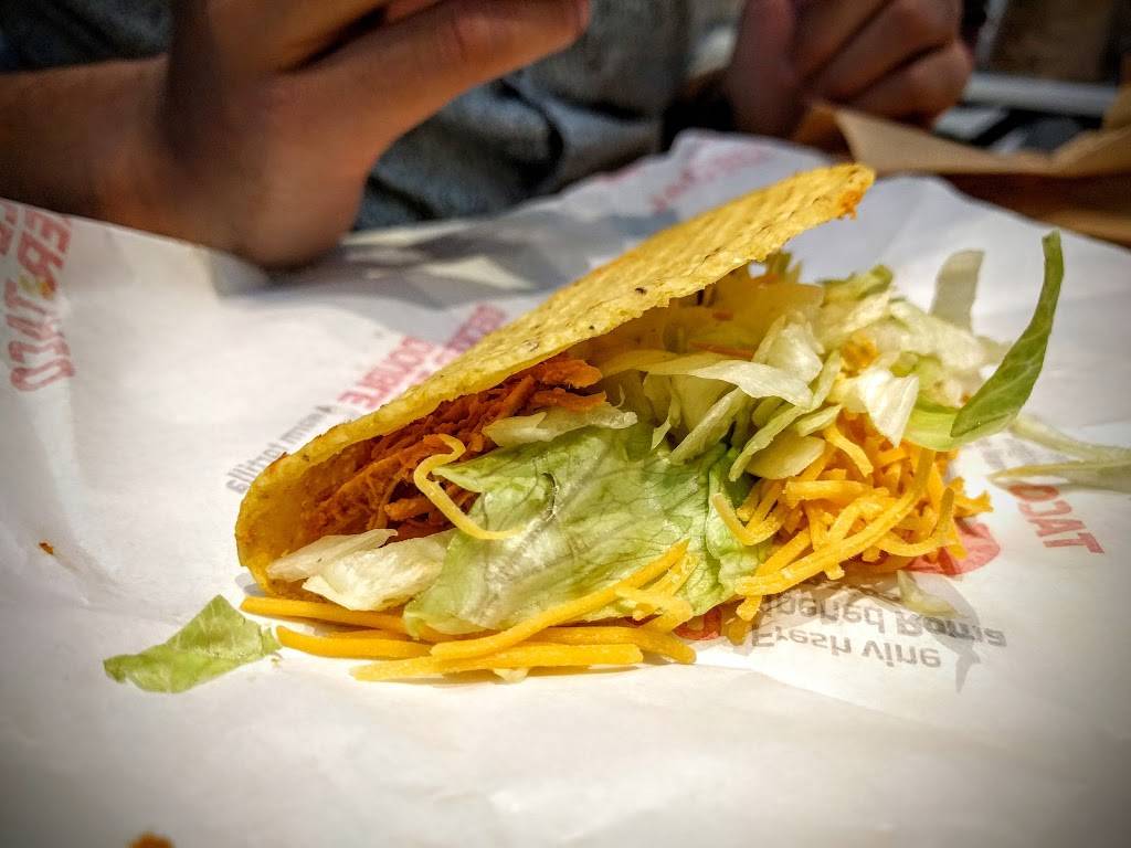 Taco Bell | restaurant | 9833 Carousel Center, Syracuse, NY 13290, USA | 3154760007 OR +1 315-476-0007