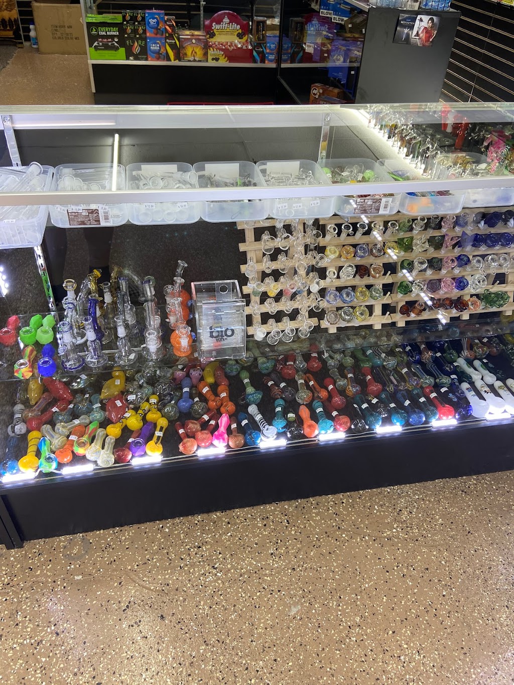 Xotic Smokes | meal takeaway | 484 W Hamilton Ave, Campbell, CA 95008, USA | 4086284066 OR +1 408-628-4066