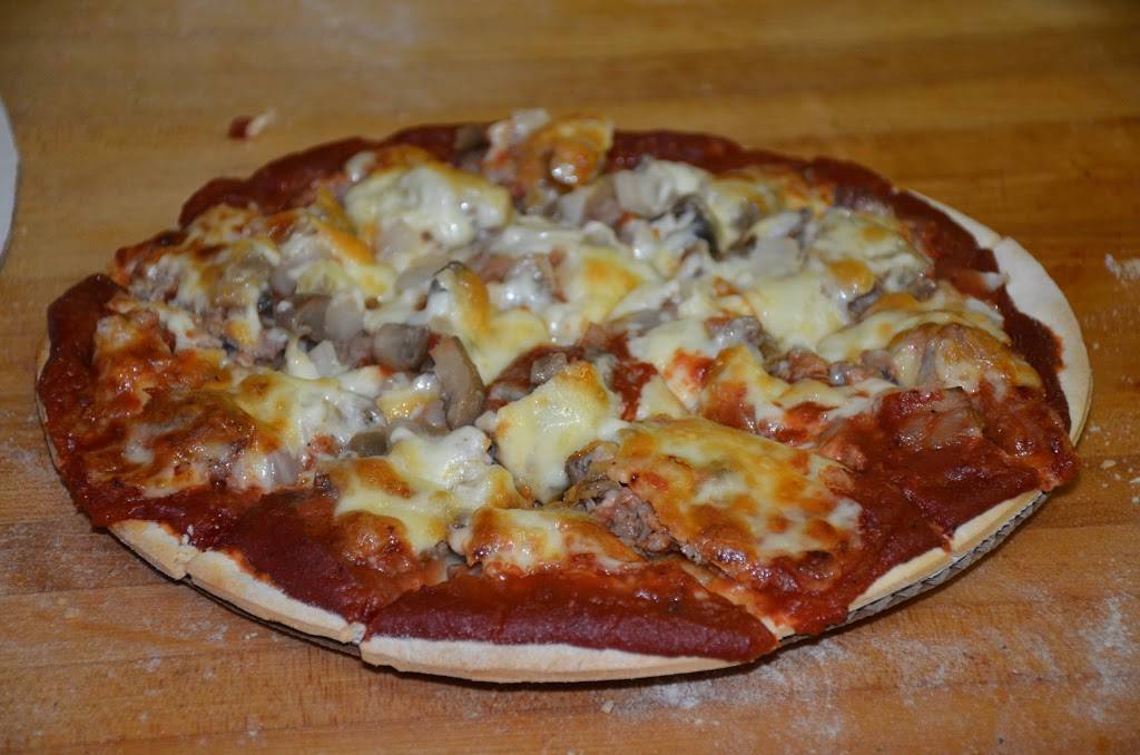 Riverside Pizzeria | restaurant | 98 E Genesee St, Iron River, MI 49935, USA | 9062659944 OR +1 906-265-9944