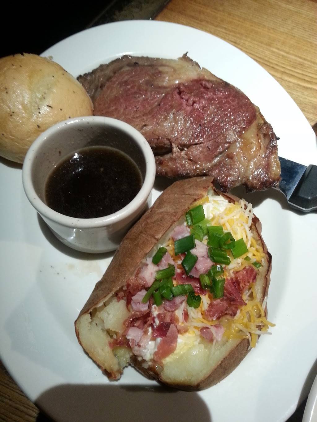 Harveys | restaurant | 424 S Gloster St, Tupelo, MS 38801, USA | 6628426763 OR +1 662-842-6763