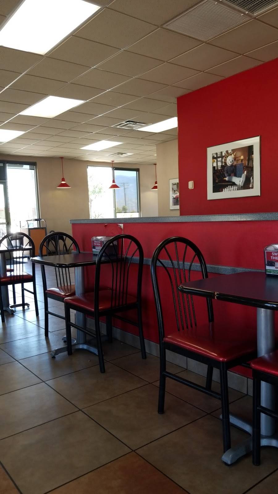 Jack in the Box | restaurant | 770 W Ramsey St, Banning, CA 92220, USA | 9518490702 OR +1 951-849-0702