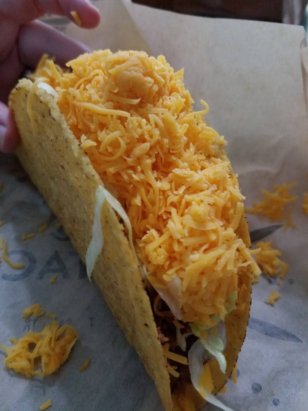 Del Taco | meal takeaway | 2400 Mitchell Rd, Ceres, CA 95307, USA | 2095411970 OR +1 209-541-1970