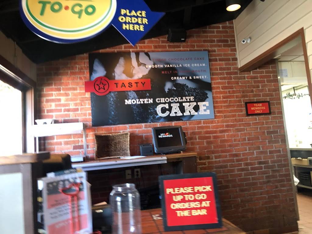 Chilis Grill & Bar | restaurant | 5880 Antioch Rd, Merriam, KS 66202, USA | 9132620067 OR +1 913-262-0067