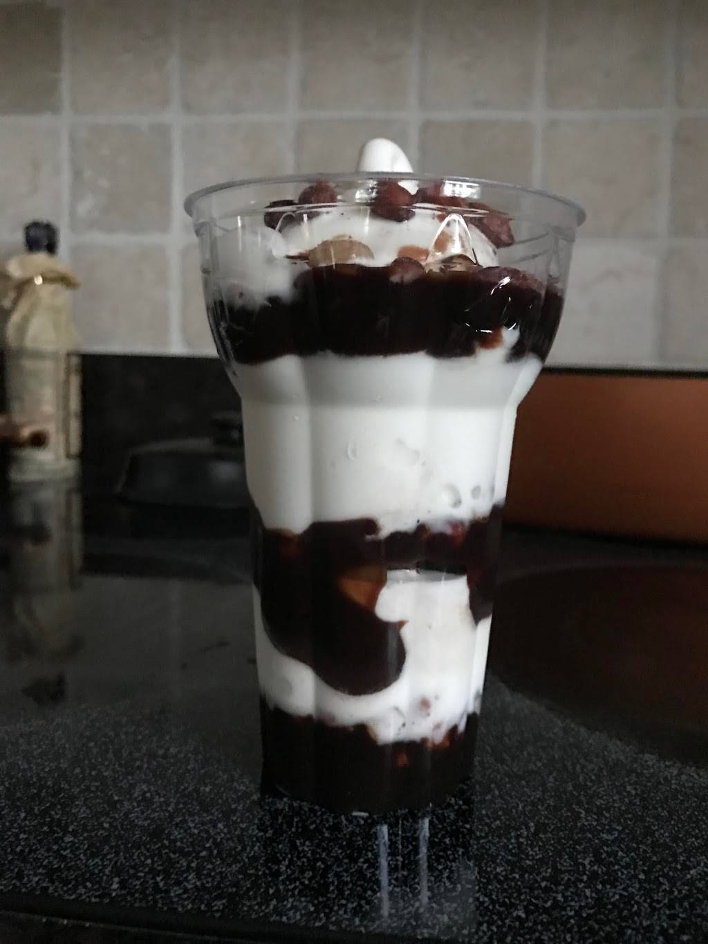 Dairy Queen Grill & Chill | restaurant | 704 E Veterans Pkwy, Yorkville, IL 60560, USA | 6305538455 OR +1 630-553-8455