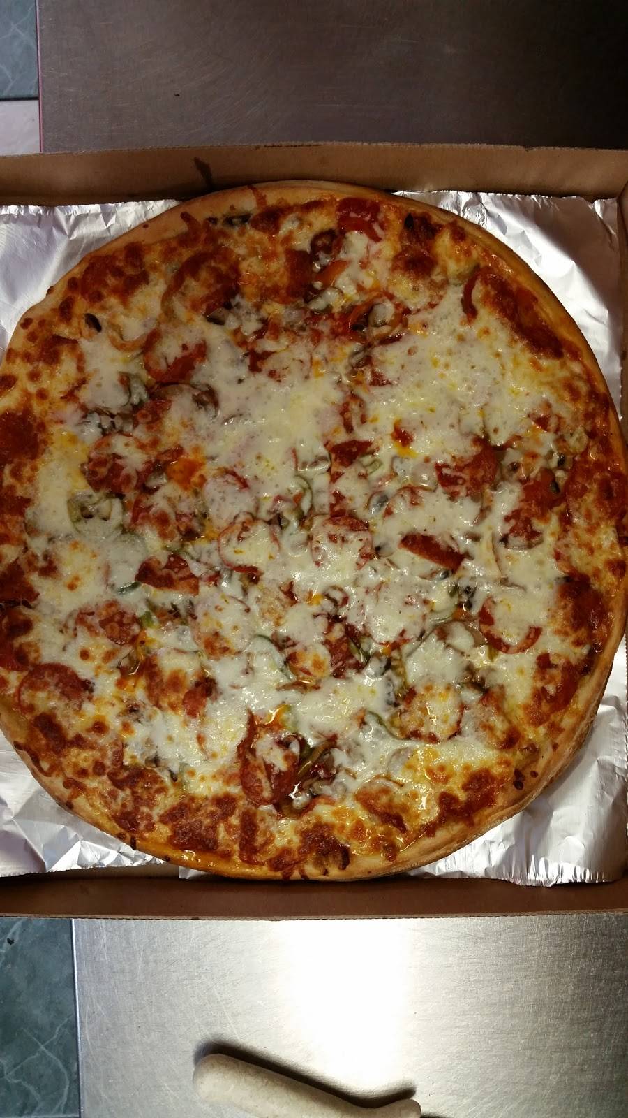 Mamma Mia Pizzeria | restaurant | 13753 SW 152nd St, Miami, FL 33177, USA | 3052359545 OR +1 305-235-9545