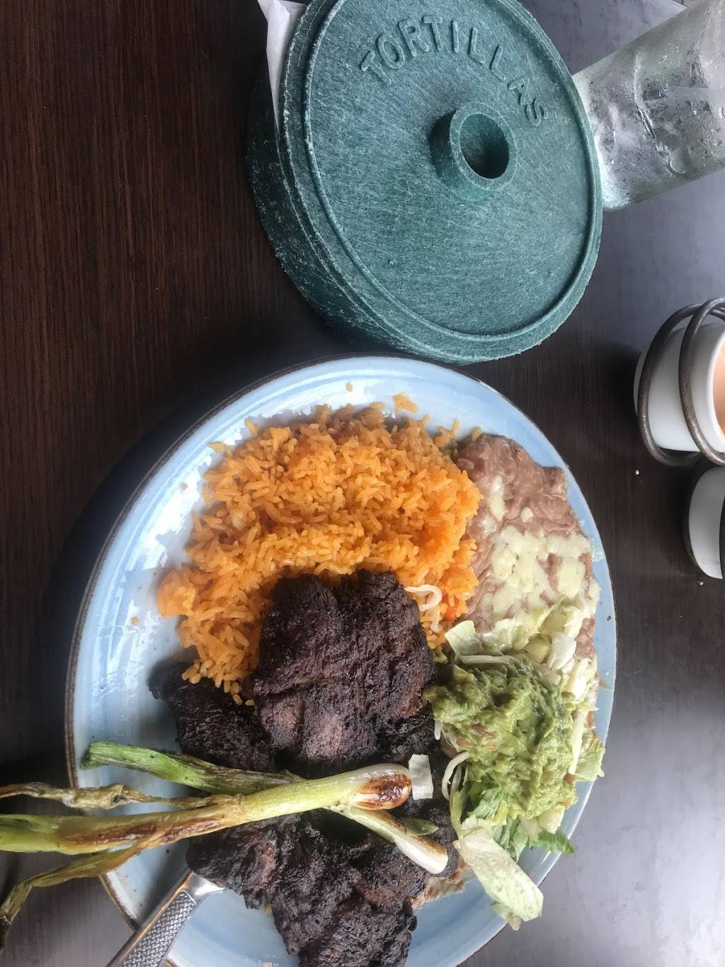 Tequilas Mexican Cantina | restaurant | 979 Main St, Wakefield, MA 01880, USA | 7815873500 OR +1 781-587-3500