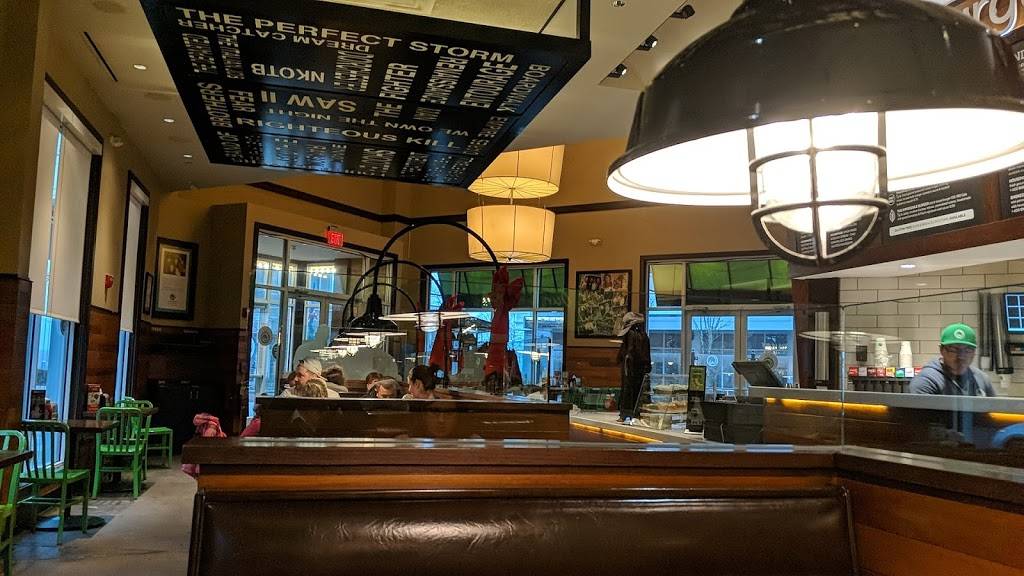 Wahlburgers | restaurant | 19 Shipyard Dr, Hingham, MA 02043, USA | 7817492110 OR +1 781-749-2110