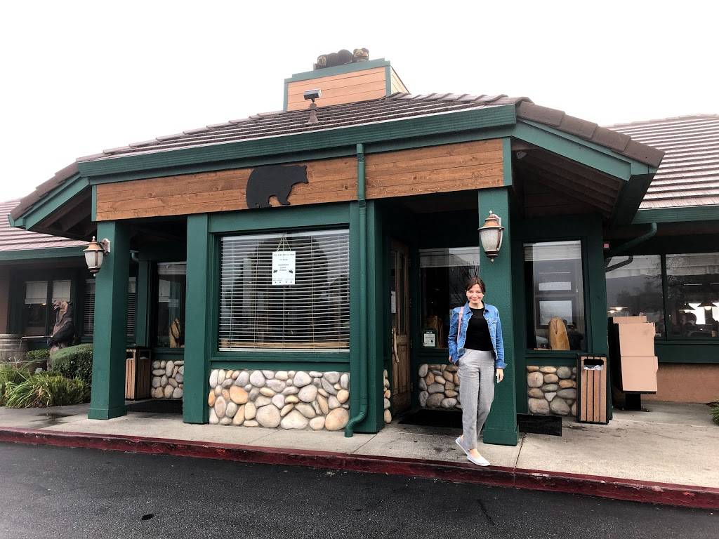 Gilroy Black Bear Diner | restaurant | 395 Leavesley Rd, Gilroy, CA 95020, USA | 4088429901 OR +1 408-842-9901