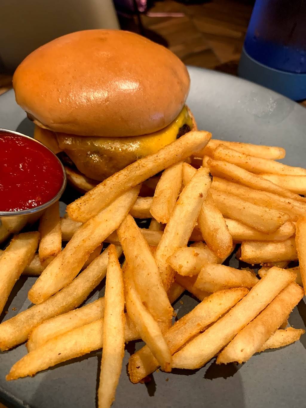 1300 On Fillmore | night club | 780 S. AIRPORT BLVD TERMINAL G, San Francisco, CA 94128, USA | 9254836078 OR +1 925-483-6078