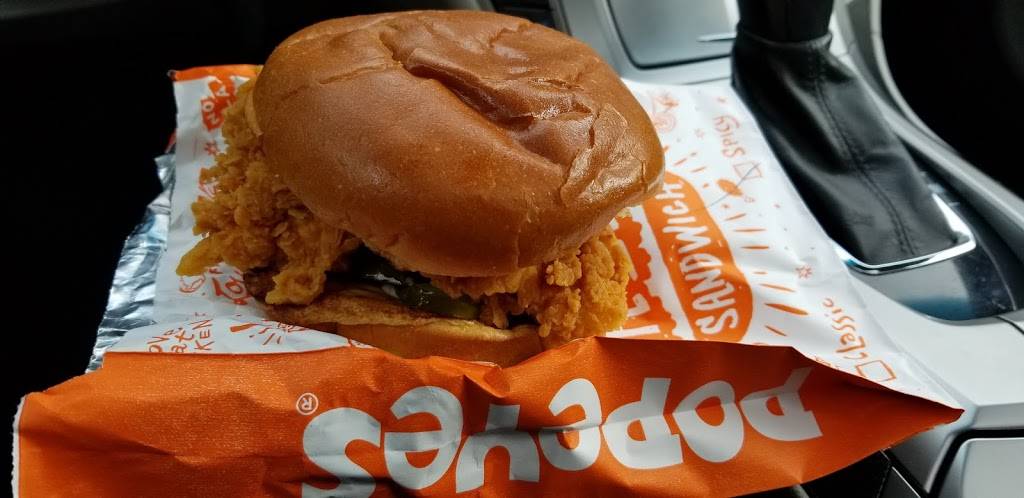 Popeyes Louisiana Kitchen | restaurant | 6402 6th Ave, Tacoma, WA 98406, USA | 2535650797 OR +1 253-565-0797