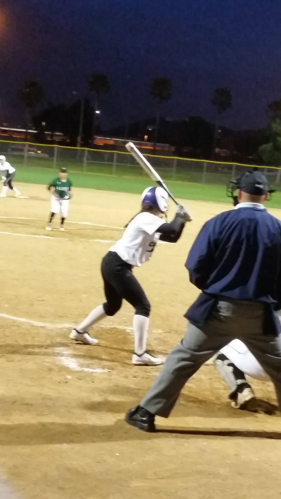 Big League Dreams | restaurant | 10550 Cantu-Galleano Ranch Rd, Mira Loma, CA 91752, USA | 9516856900 OR +1 951-685-6900