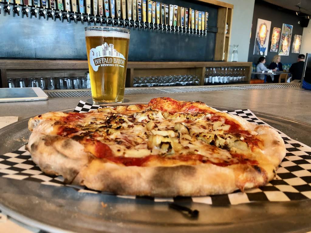 Buffalo Bayou Brewing Co | restaurant | 2101 Summer St, Houston, TX 77007, USA | 7137143335 OR +1 713-714-3335