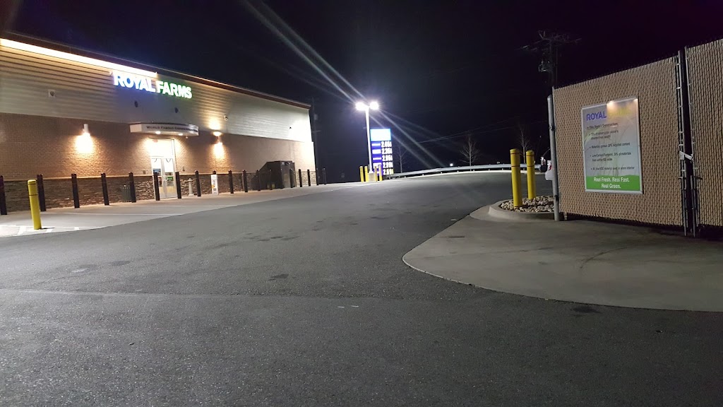 Royal Farms | meal takeaway | 933 Broad St, Delta, PA 17314, USA | 7174557160 OR +1 717-455-7160