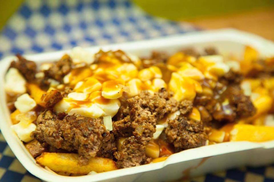 Casse Croûte Le Twister | restaurant | 180 Montée de la Source, Cantley, QC J8V 3J2, Canada | 8193608522 OR +1 819-360-8522