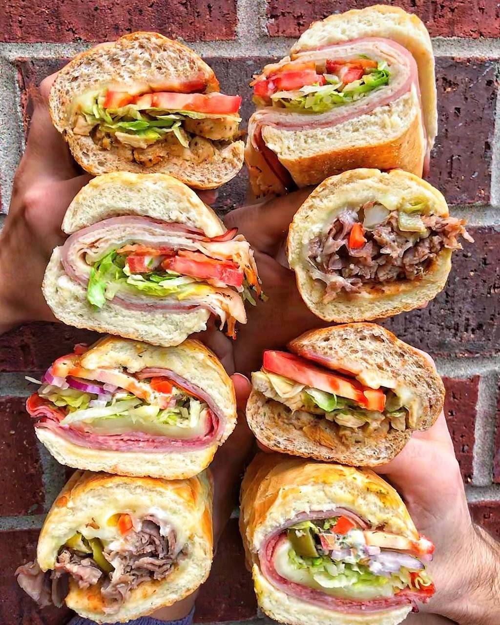 Picklemans Gourmet Cafe UMKC Campus | meal delivery | 5050 Oak St, Kansas City, MO 64112, USA | 8169313100 OR +1 816-931-3100