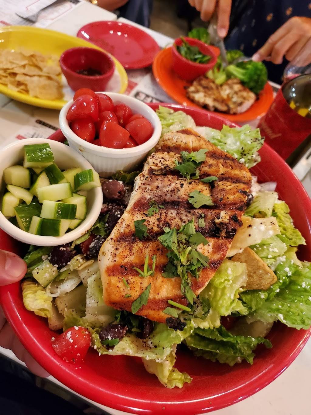 Barnabys Cafe Fountainview | restaurant | 1936 Fountain View Dr, Houston, TX 77057, USA | 7132660046 OR +1 713-266-0046