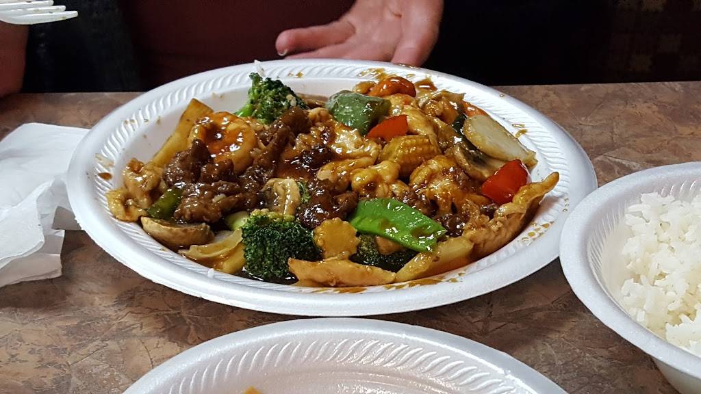 China Harbor | restaurant | 409 N Country Club Rd, Garland, TX 75040, USA | 9722769793 OR +1 972-276-9793