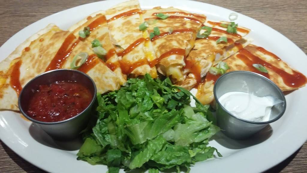 Smokehouse 52 BBQ - Saline | restaurant | 105 W Michigan Ave, Saline, MI 48176, USA | 7343167913 OR +1 734-316-7913