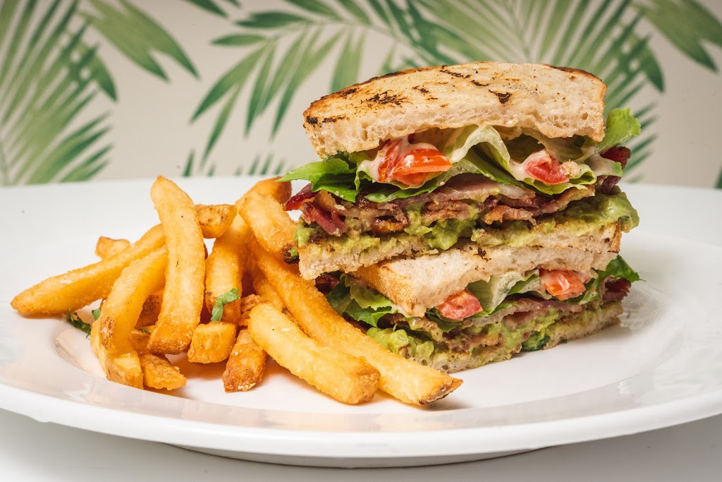 Cafe Bernie | restaurant | Waterfront Restaurant, 5600 Collins Ave, Miami Beach, FL 33140, USA | 3053978440 OR +1 305-397-8440