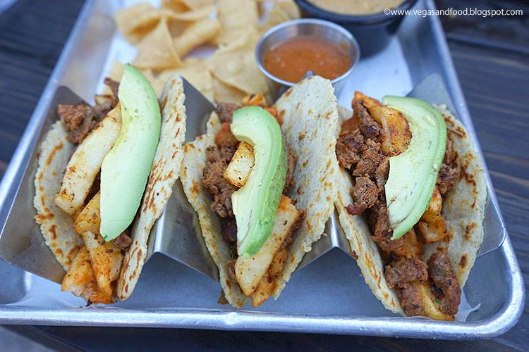 Slidebar Rock n Roll Kitchen | restaurant | 122 E Commonwealth Ave, Fullerton, CA 92832, USA | 7148712233 OR +1 714-871-2233