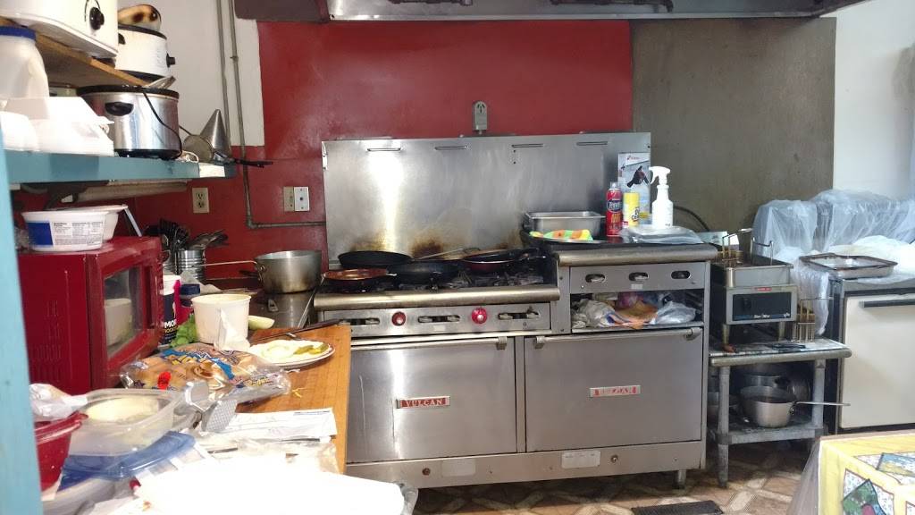 Victorias Treasures & Kays Korner | restaurant | 201 E Main St, Breda, IA 51436, USA | 7126734695 OR +1 712-673-4695