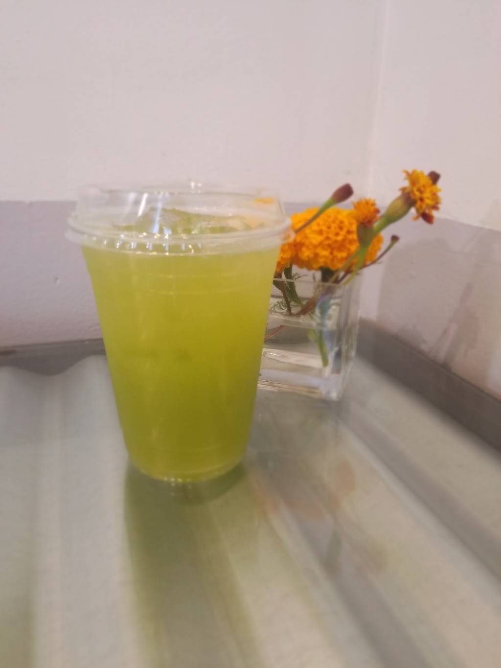 Bergamot Cafe | restaurant | 2525 Michigan Ave A3, Santa Monica, CA 90404, USA | 3108284001 OR +1 310-828-4001