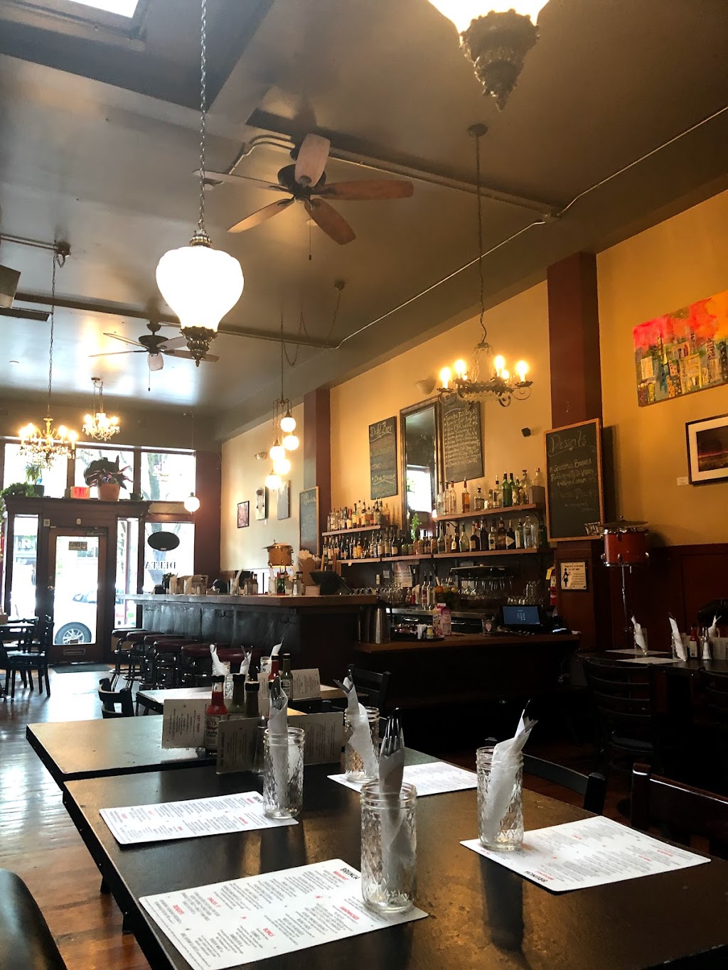 Miss Delta Restaurant and Bar | restaurant | 3950 N Mississippi Ave, Portland, OR 97227, USA | 5032877629 OR +1 503-287-7629